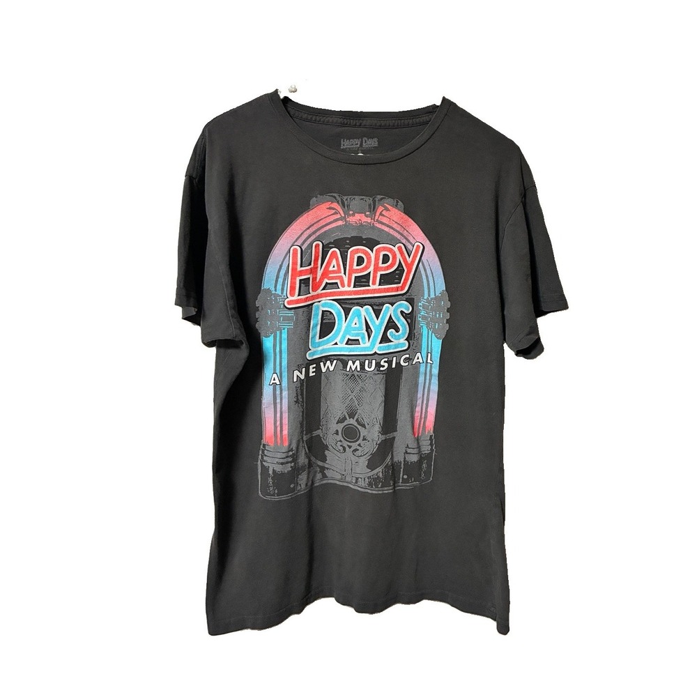Vintage Happy Days A New Musical T-shirt SZ M P To P 21 L 28 S 19 100 % Cotton